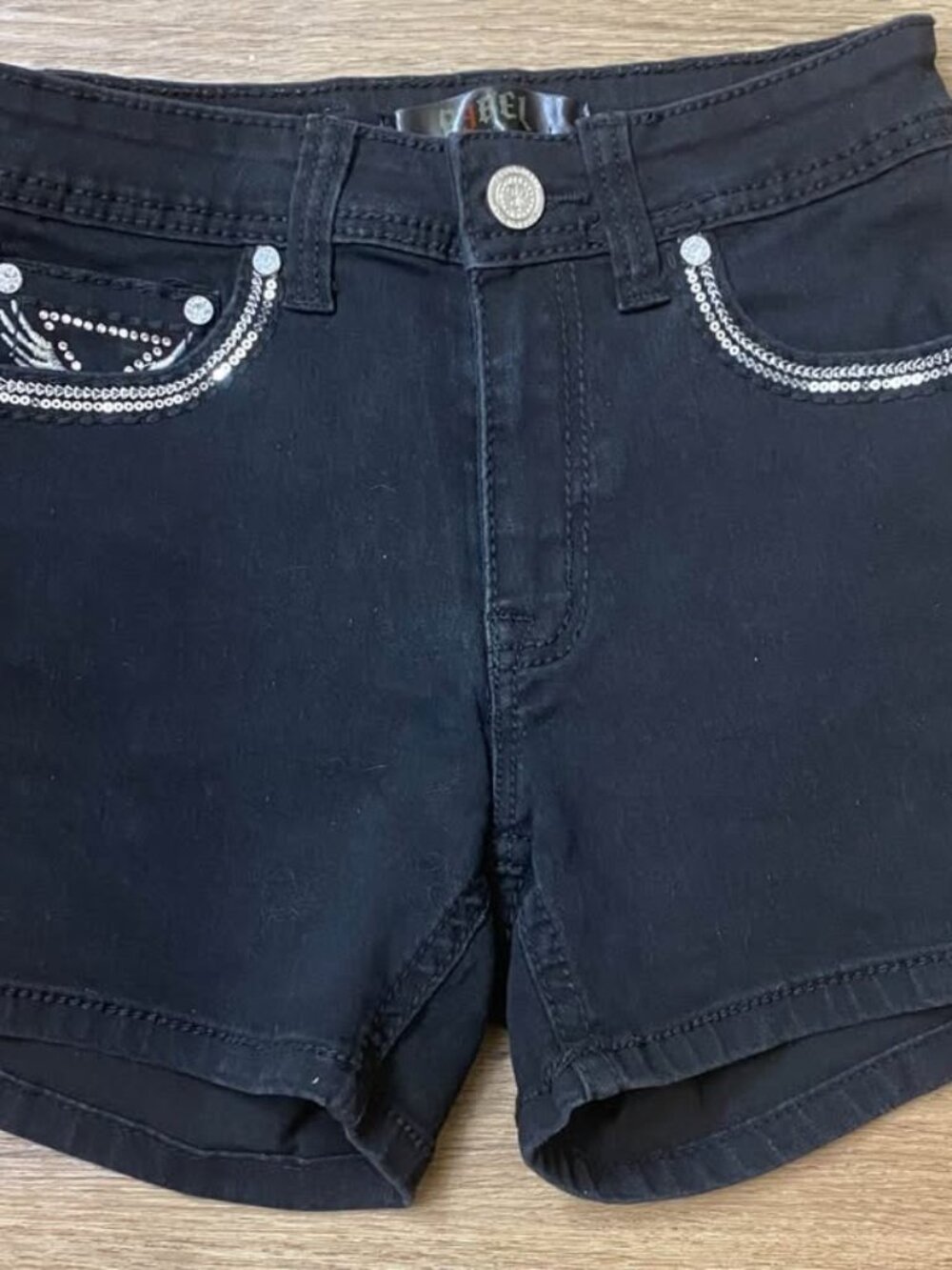 Y2K Rebel Jeans Black Denim Shorts Size Small Rhinestone Angel Wing Bling Pocket